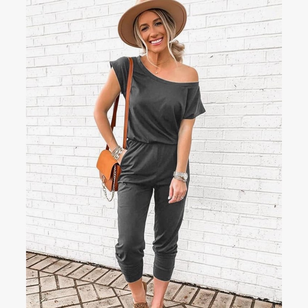 pretty garden Gray Off-Shoulder Jumpsuit